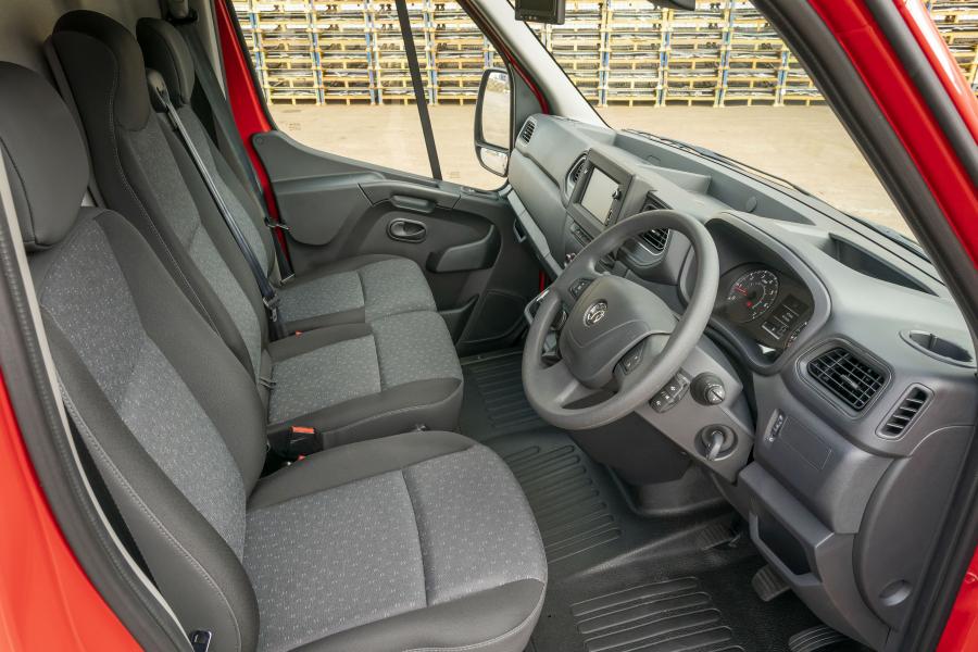 Интерьер Vauxhall Movano Van 2019 года  (фото 19 из 38)